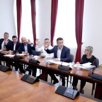 Skinuti imunitet Lovri Kuščeviću