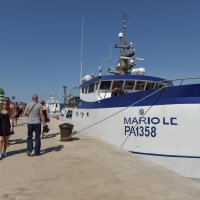 Talijanski ribarski brod Mario LC dovežen je u zadarsku luku