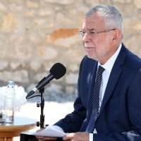 Alexander Van der Bellen