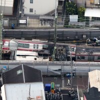 Sudar vlaka i kamiona u japanskoj Yokohami