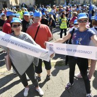 Prosvjedna povorka prosvjetnih radnika krenula prema Markovu trgu