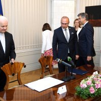 Potpisan ugovor o potpori obrazovnih aktivnosti KŠC Ivan Pavao II u Bihaću