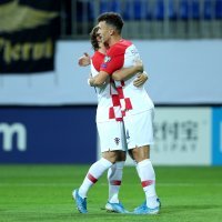 Hrvatska slavi pogodak, Modrić i Perišić