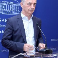 Milorad Pupovac u Saboru održao konferenciju za medije