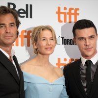 Renee Zellweger s redateljem Rupertom Gooldom i kolegom glumcem Finnom Wittrockom