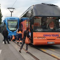 Sudar tramvaja i autobusa