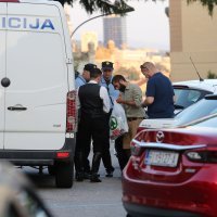 Uoči otvorenja izložbe bilo je posla za policiju