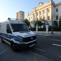 Uoči otvorenja izložbe bilo je posla za policiju