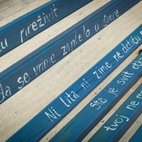 Oslikane klupe u Vranjicu