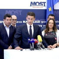 Most podržao predsjedničku kandidaturu Miroslava Škore