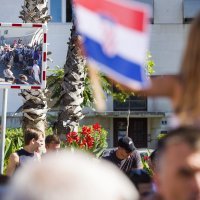 Split: Mirni prosvjed stanara Bačvica zbog regulacije prometa kroz trajektnu luku