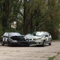 Nalet automobila na drugi automobil