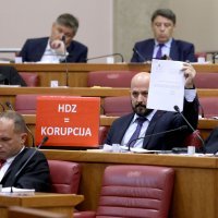 Gordan Maras s porukom HDZ-u na aktualcu