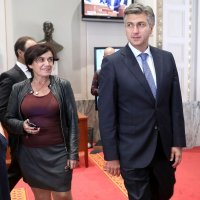 Andrej Plenković obratio se novinarima nakon aktualnog prijepodneva