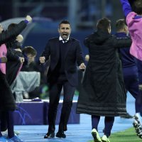 Dinamo - Atalanta, Nenad Bjelica i klupa s rezervnim igračima