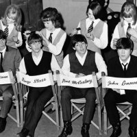 Članovi Beatlesa i njihove djevojke i supruge