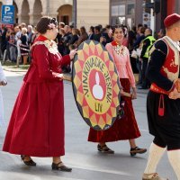 Vinkovci: Svečani mimohod sudionika 54. Vinkovačkih jeseni
