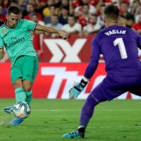 Sevilla (Tomas Vaclik) - Real Madrid (Eden Hazard)