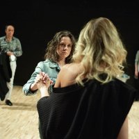 Dobro je dok umiremo po redu