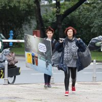 Performans aktivista Zelene akcije na Trgu Stjepana Radića