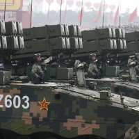 Vojni mimohod na trgu Tiananmen u Pekingu