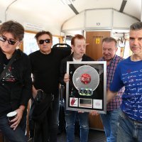 Prljavo kazalište u tramvaju promovirali nadolazeći koncert u zagrebačkoj Areni