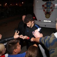 Omiš: Ivan Perišić dijelio autograme najmlađim fanovima