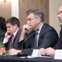 Potpisivanje ugovora za pristupne ceste za Pelješki most