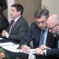 Potpisivanje ugovora za pristupne ceste za Pelješki most