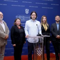 Konferencija za medije Živog zida