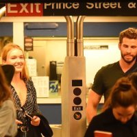 Liam Hemsworth i Maddison Brown