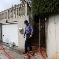 Rijeka: Vatrogasci gase požar koji je izbio na obiteljskoj kući