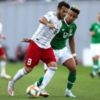 Gruzija (Vako Q'azaishvili) - Irska (Callum Robinson)