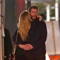 Liam Hemsworth i Maddison Brown