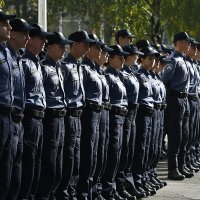 Postrojavanje policajaca
