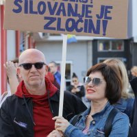 U Osijeku održan prosvjed "Pravda za djevojčice"