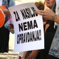 Ispred Županijskog suda u Šibeniku održan prosvjed "Pravda za djevojčice"
