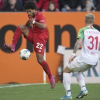 Augsburg (Philipp Max) - Bayern (Serge Gnabry)