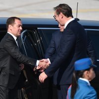 Ruski premijer Medvedev prisustvovao vojnoj vježbi u Beogradu