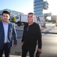 Vrgorčanima koji dovoze smeće u Split uoči županijske skupštine pridružio se i Miro Bulj