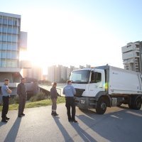 Vrgorčanima koji dovoze smeće u Split uoči županijske skupštine pridružio se i Miro Bulj