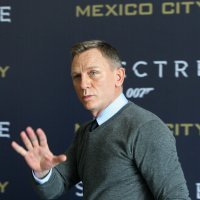 Daniel Craig