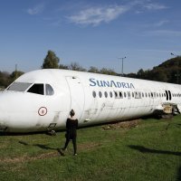 Putnički zrakoplov na livadi u Strmcu Stubičkom