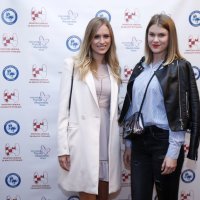 Domenica Žuvela sa sestrom Lindom