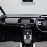 Nova Honda Jazz hibrid ( s desnim volanom, za Europu dolazi s lijevim)