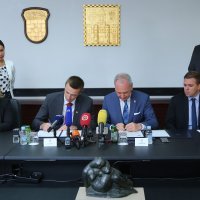 Ivan Penava i Andro Krstulović Opara potpisali sporazum o suradnji Vukovara i Splita