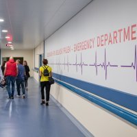 Ministar Kujundžić u dubrovačkoj bolnici obavio nekoliko gastroskopija