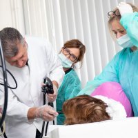 Ministar Kujundžić u dubrovačkoj bolnici obavio nekoliko gastroskopija