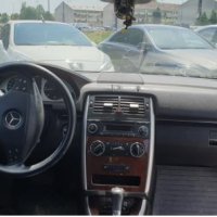 Mercedes B 180 2