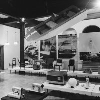 Postav izložbe Talijanski industrijski dizajn održane u Muzeju za umjetnost i obrt, 1963.